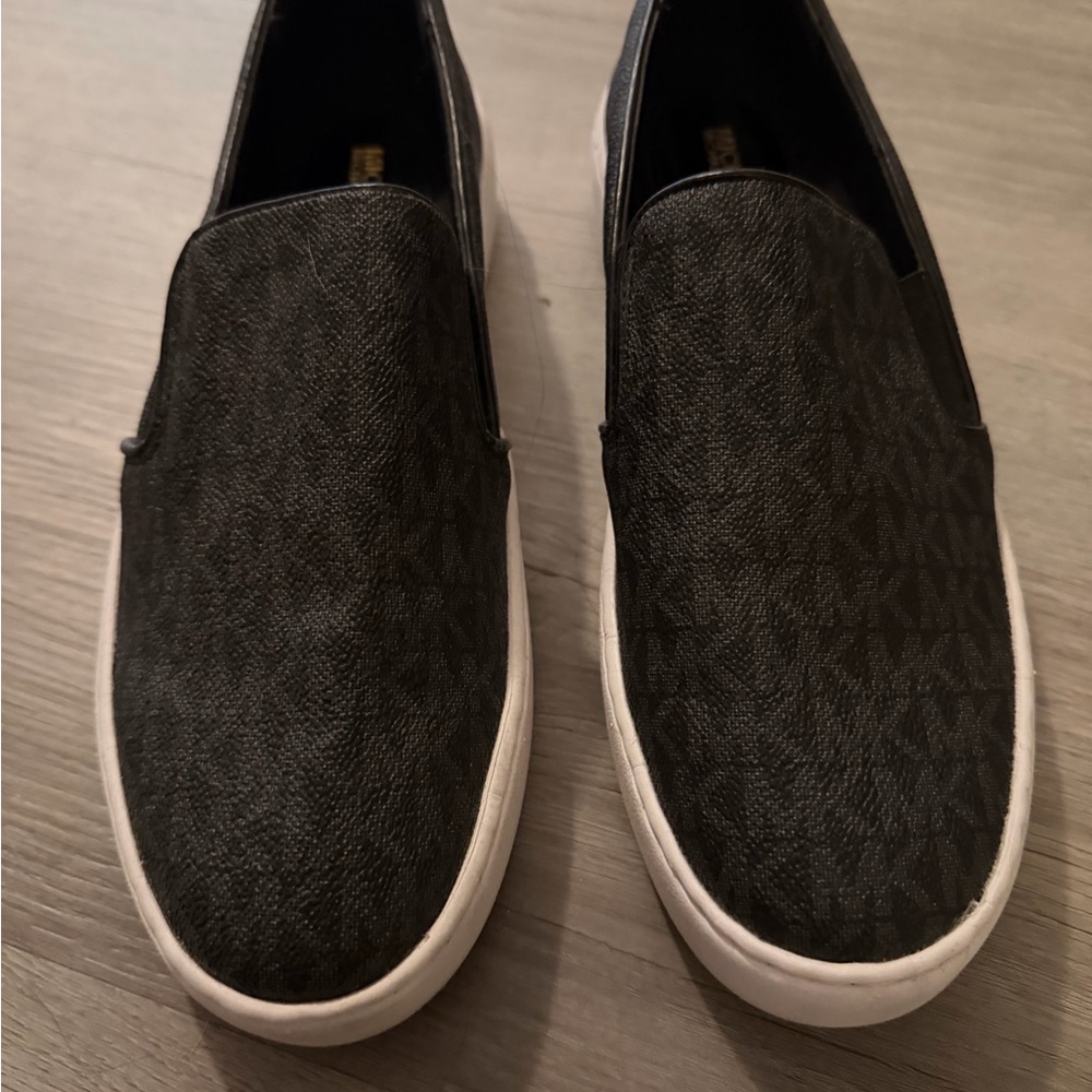 Michael Kors Black Slip-On Shoes woman size 9